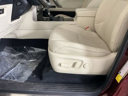 Used 2020 Lexus GX 460 Premium w/ Premium Package AWD/4WD image 13