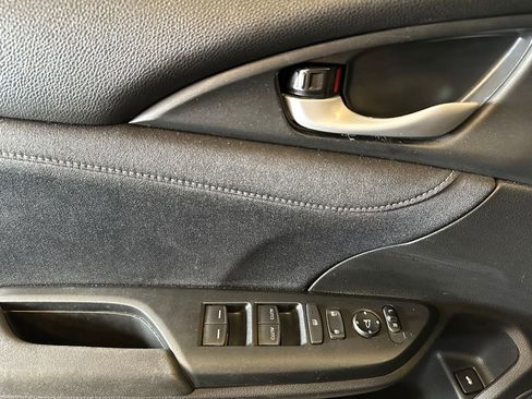 Used 2019 Honda Insight EX image 18