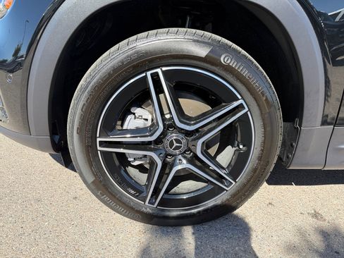 Used 2026 Mercedes-Benz GLB 250 4MATIC image 26