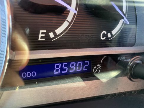 Used 2013 Toyota Venza LE image 21