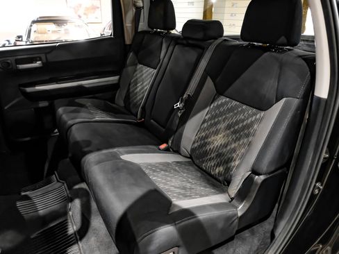 Used 2019 Toyota Tundra SR5 w/ SR5 Upgrade Package AWD/4WD image 49