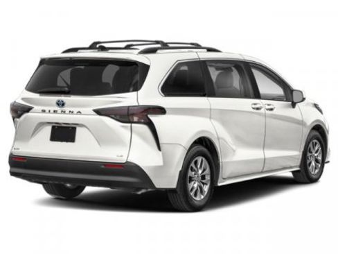 New 2026 Toyota Sienna LE FWD image 5