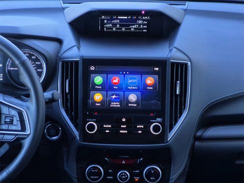 Used 2023 Subaru Forester Touring image 9