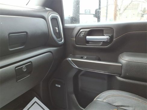 Used 2023 GMC Sierra 2500 AT4 w/ AT4 Preferred Package image 26