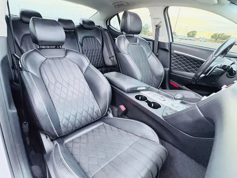 Used 2019 Genesis G70 3.3T Advanced w/ Prestige Package image 14