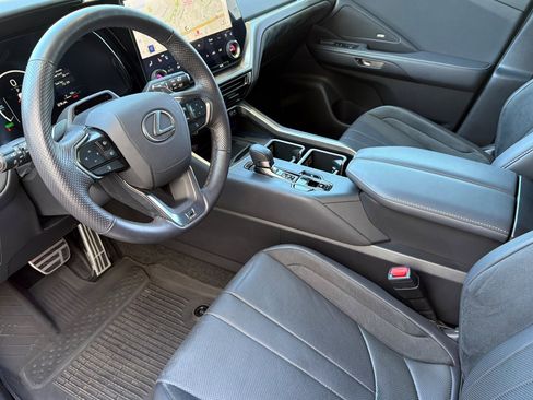 Certified 2025 Lexus TX 500h AWD image 11