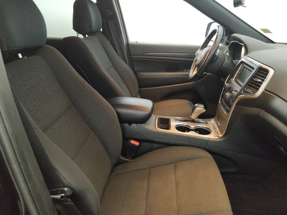 Used 2016 Jeep Grand Cherokee Laredo w/ Quick Order Package 23E AWD/4WD image 21