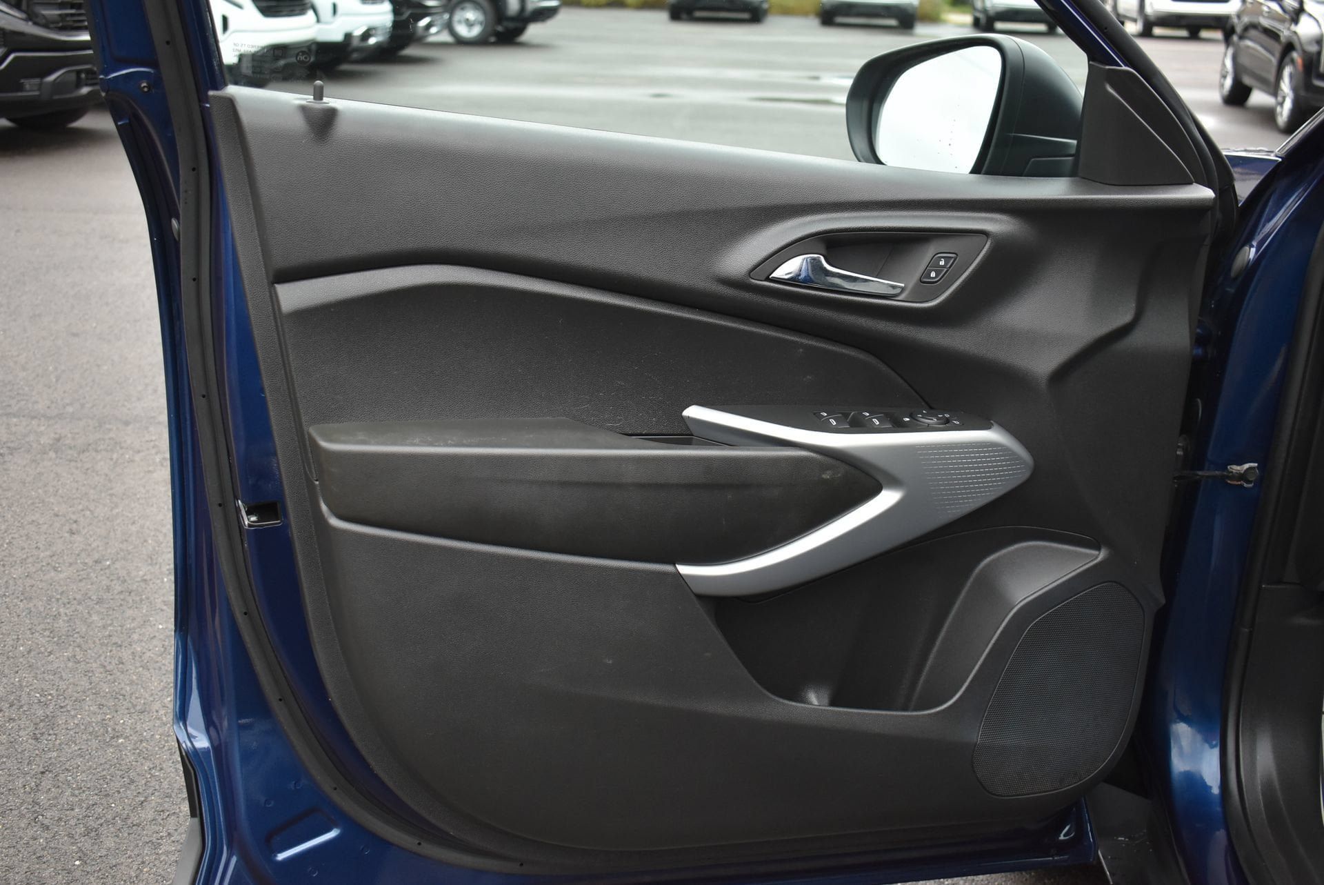 Used 2024 Chevrolet Trax LS FWD image 11
