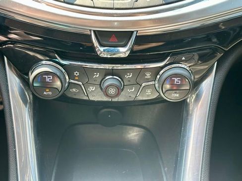 Used 2015 Chevrolet SS image 29