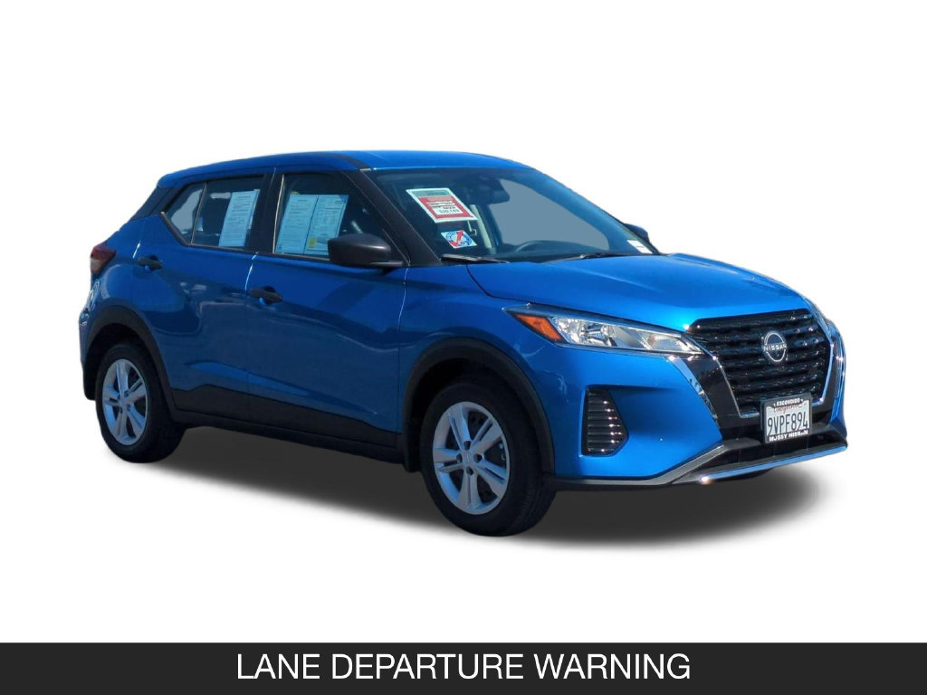 Used 2025 Nissan Kicks Play S FWD image 2