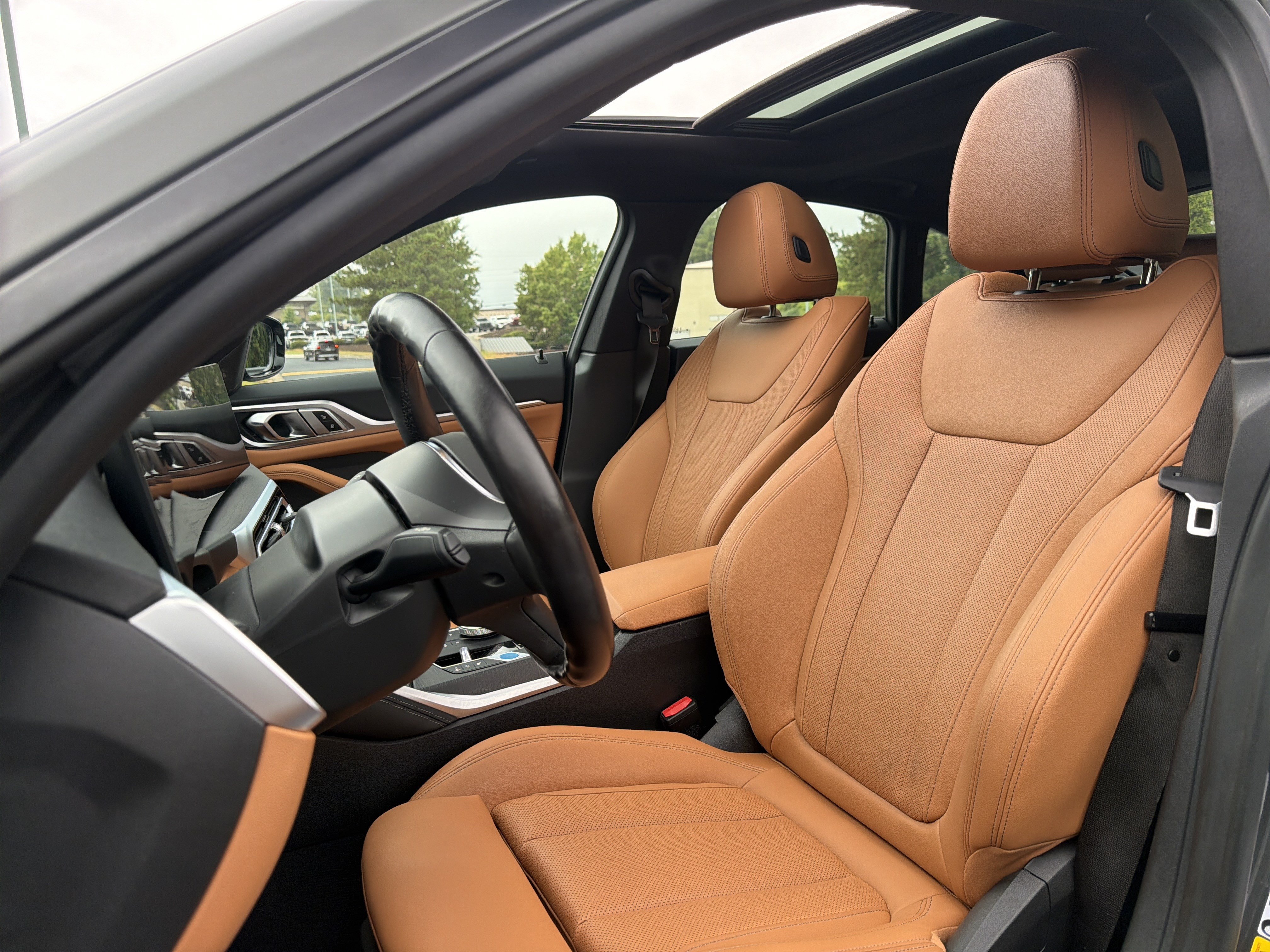 Used 2024 BMW i4 eDrive40 w/ M Sport Package RWD image 7