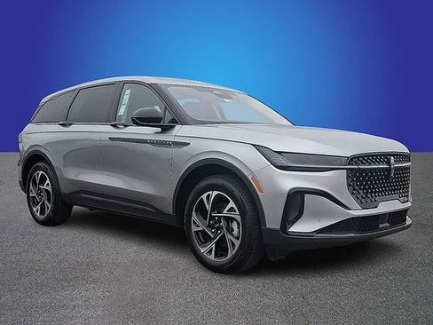 New 2026 Lincoln Nautilus Premier w/ Jet Appearance Package AWD/4WD image 2