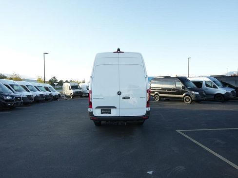 New 2025 Mercedes-Benz Sprinter 2500 image 5