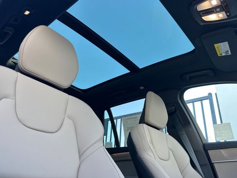 New 2026 Volvo XC90 B5 Plus image 15