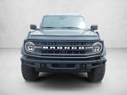 Used 2022 Ford Bronco Black Diamond w/ Sasquatch Package image 2