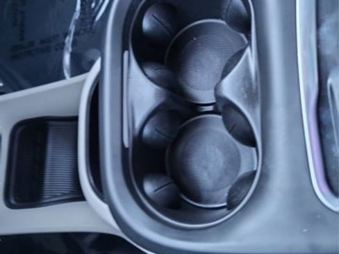 Certified 2019 Chrysler Pacifica Limited image 33