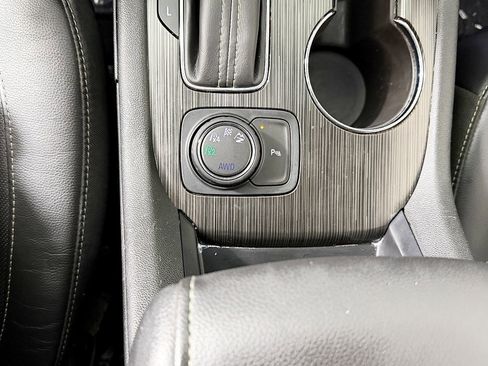 Used 2018 GMC Acadia SLT image 34