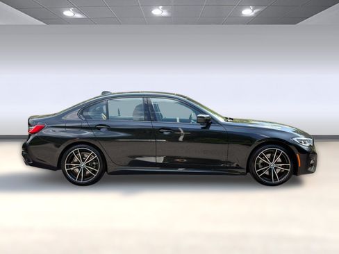 Used 2020 BMW 330i xDrive Sedan w/ M Sport Package AWD/4WD image 8