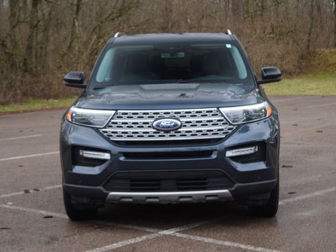 Used 2023 Ford Explorer Limited w/ Equipment Group 301A image 23