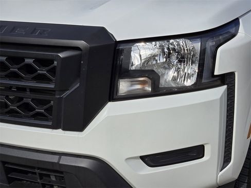 Used 2022 Nissan Frontier S w/ Technology Package image 15