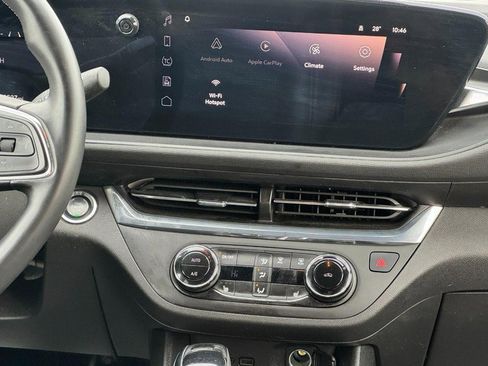 Used 2024 Buick Envista Preferred w/ Convenience I Package image 13