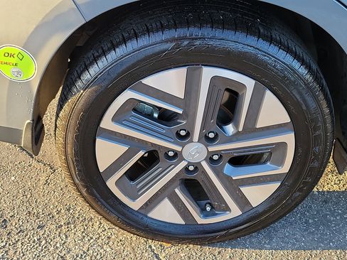 Certified 2023 Hyundai Kona SE image 23