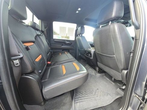 Used 2024 GMC Sierra 2500 AT4 w/ AT4 Preferred Package image 28