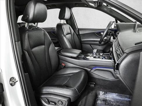 Used 2018 Audi Q7 3.0T Prestige w/ Prestige Package AWD/4WD image 23
