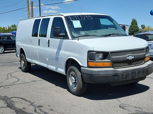 Used 2015 Chevrolet Express 3500 Extended RWD image 8