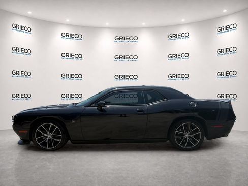 Used 2016 Dodge Challenger R/T Scat Pack RWD image 4