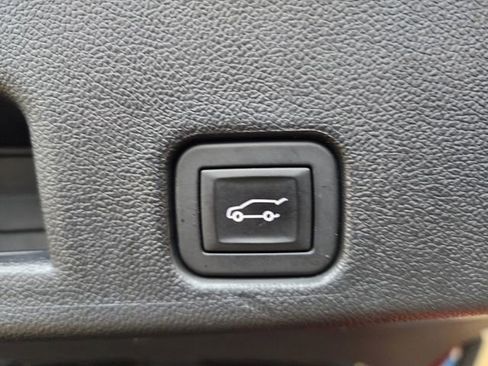 Certified 2024 GMC Acadia Elevation w/ Black Edition AWD/4WD image 17