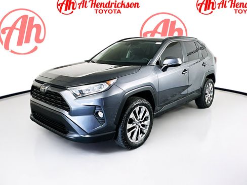 Used 2021 Toyota RAV4 XLE Premium FWD image 7