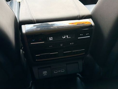 Used 2023 Acura MDX SH-AWD w/ Technology Package image 20