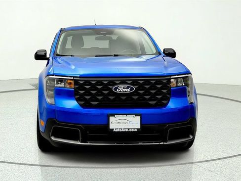 Used 2025 Ford Maverick XLT w/ XLT Luxury Package FWD image 2