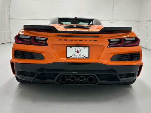 Used 2023 Chevrolet Corvette Z06 RWD image 14