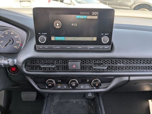 Used 2024 Honda HR-V LX image 14