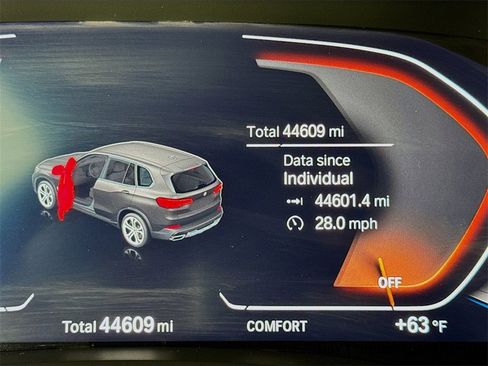 Certified 2023 BMW X5 xDrive40i w/ Parking Assistance Package image 12