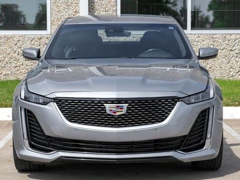 Used 2023 Cadillac CT5 Luxury image 2