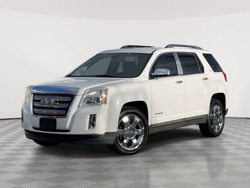 Used 2010 GMC Terrain SLT image 1