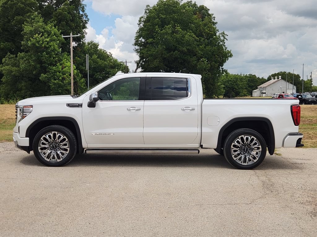 Used 2024 GMC Sierra 1500 Denali Ultimate AWD/4WD image 4