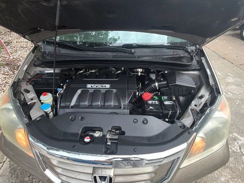 Used 2010 Honda Odyssey EX-L image 25