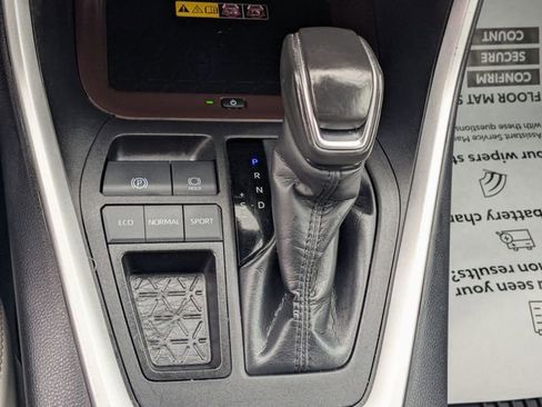 Used 2024 Toyota RAV4 Limited w/ Advanced Technology Package image 21