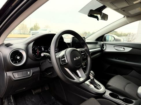 Used 2024 Kia Forte LX image 16