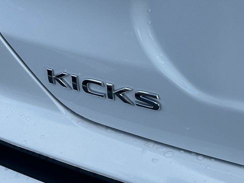 Used 2024 Nissan Kicks S image 26