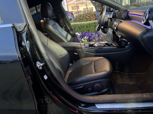 Used 2022 Mercedes-Benz CLA 250 4MATIC image 35