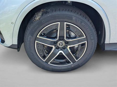 Used 2026 Mercedes-Benz GLC 300 image 9