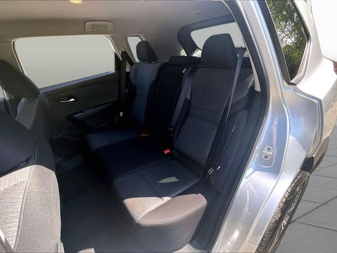 Used 2022 Nissan Rogue SV FWD image 20
