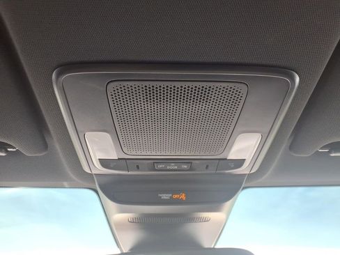 Used 2025 Honda HR-V Sport image 18