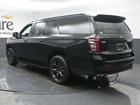 Used 2024 Chevrolet Suburban RST w/ Sport Performance Package AWD/4WD image 37