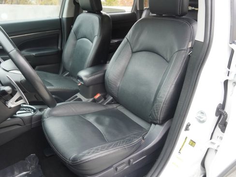 Used 2015 Mitsubishi Outlander Sport SE image 20